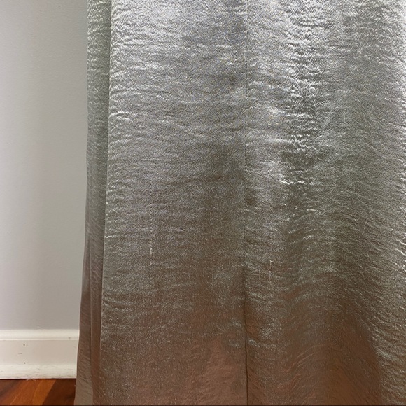 NEW FAME AND PARTNERS SILVER METALLIC RUFFLE GOWN - Picture 9 of 9